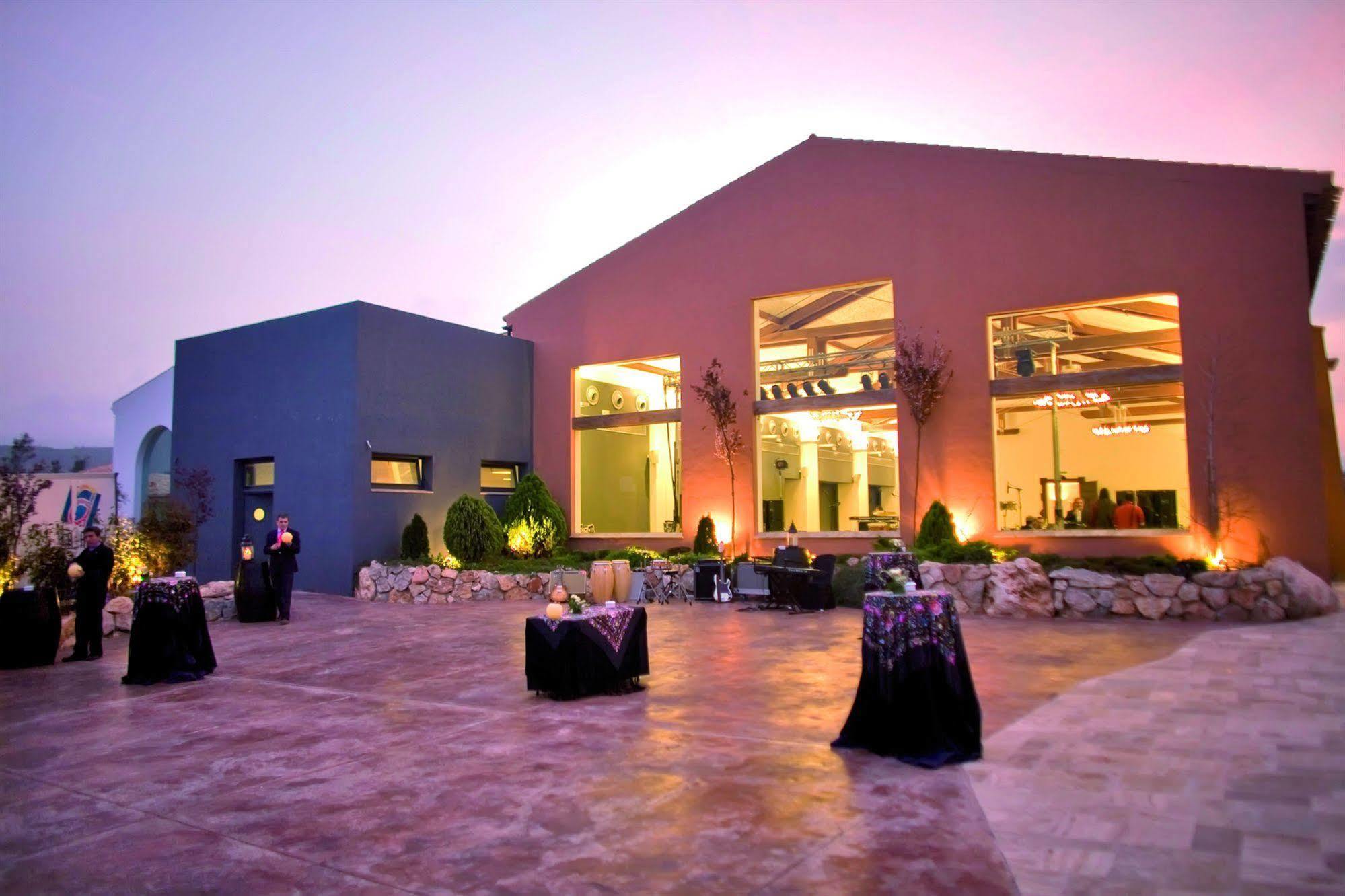 Hotel & Winery Senorio De Nevada Villamena Esterno foto